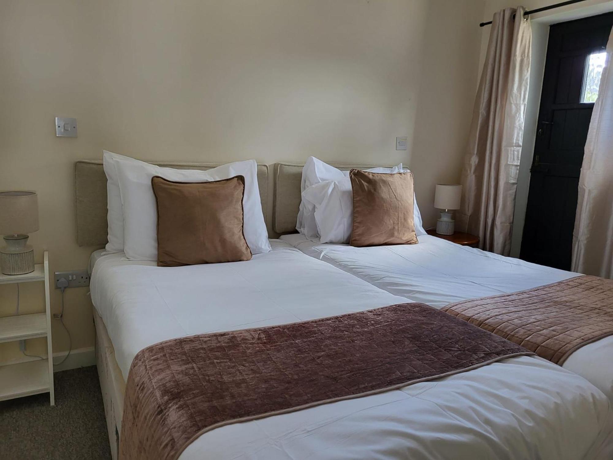 The Cridford Inn Trusham Экстерьер фото